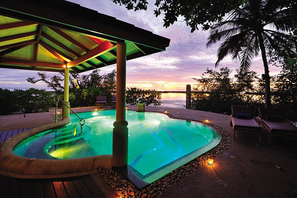 Royal Island Resort & Spa