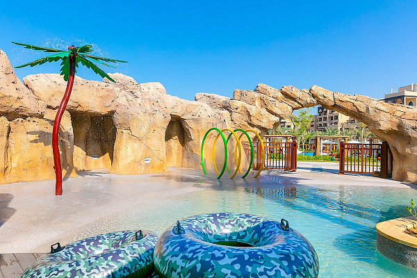 Saadiyat Rotana Resort Villas