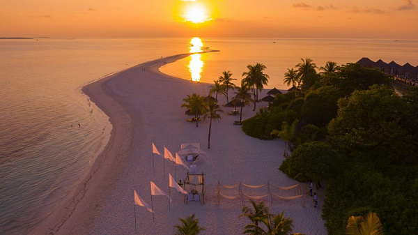Kuredu Island Resort & Spa
