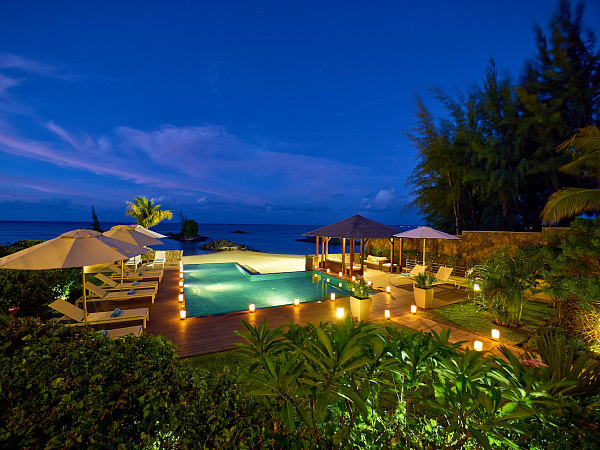 Bon Azur Suites & Penthouses