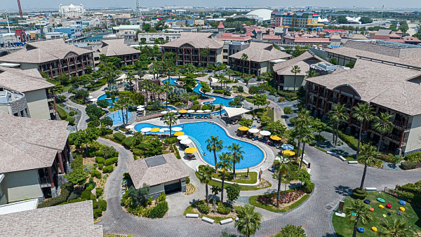 Lapita, Dubai Parks and Resorts, Autograph Collection