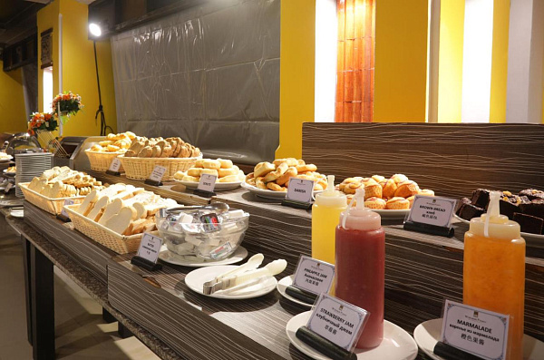 Woraburi Phuket Resort