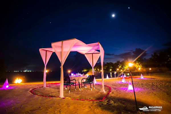 Sheraton Maldives Full Moon Resort and Spa