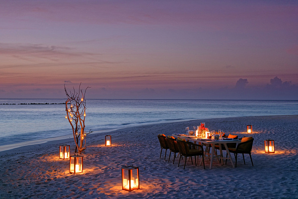 Emerald Faarufushi Resort & Spa Emerald Faarufushi Resort & Spa