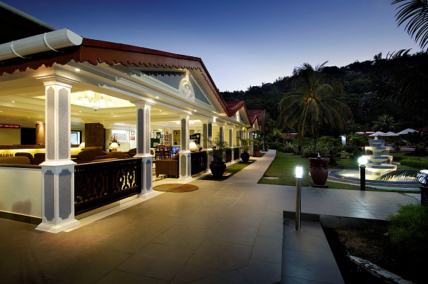 Berjaya Praslin Beach Hotel (Praslin) Berjaya Praslin Beach Hotel (Praslin)