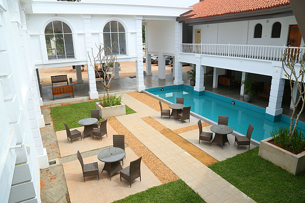 Hibiscus Beach Hotel