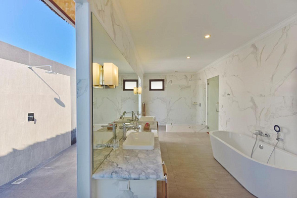 Dreamland - The Unique Sea & Lake Resort