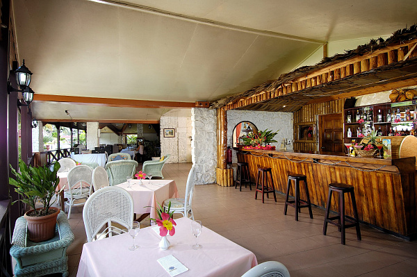 Berjaya Praslin Beach Hotel (Praslin) Berjaya Praslin Beach Hotel (Praslin)