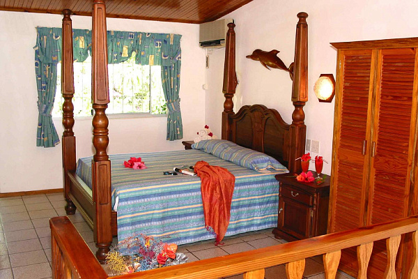 Chalet Cote Mer (Praslin) Chalet Cote Mer (Praslin)