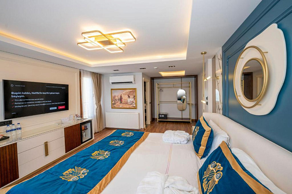 The Byzantium Hotel & Suites