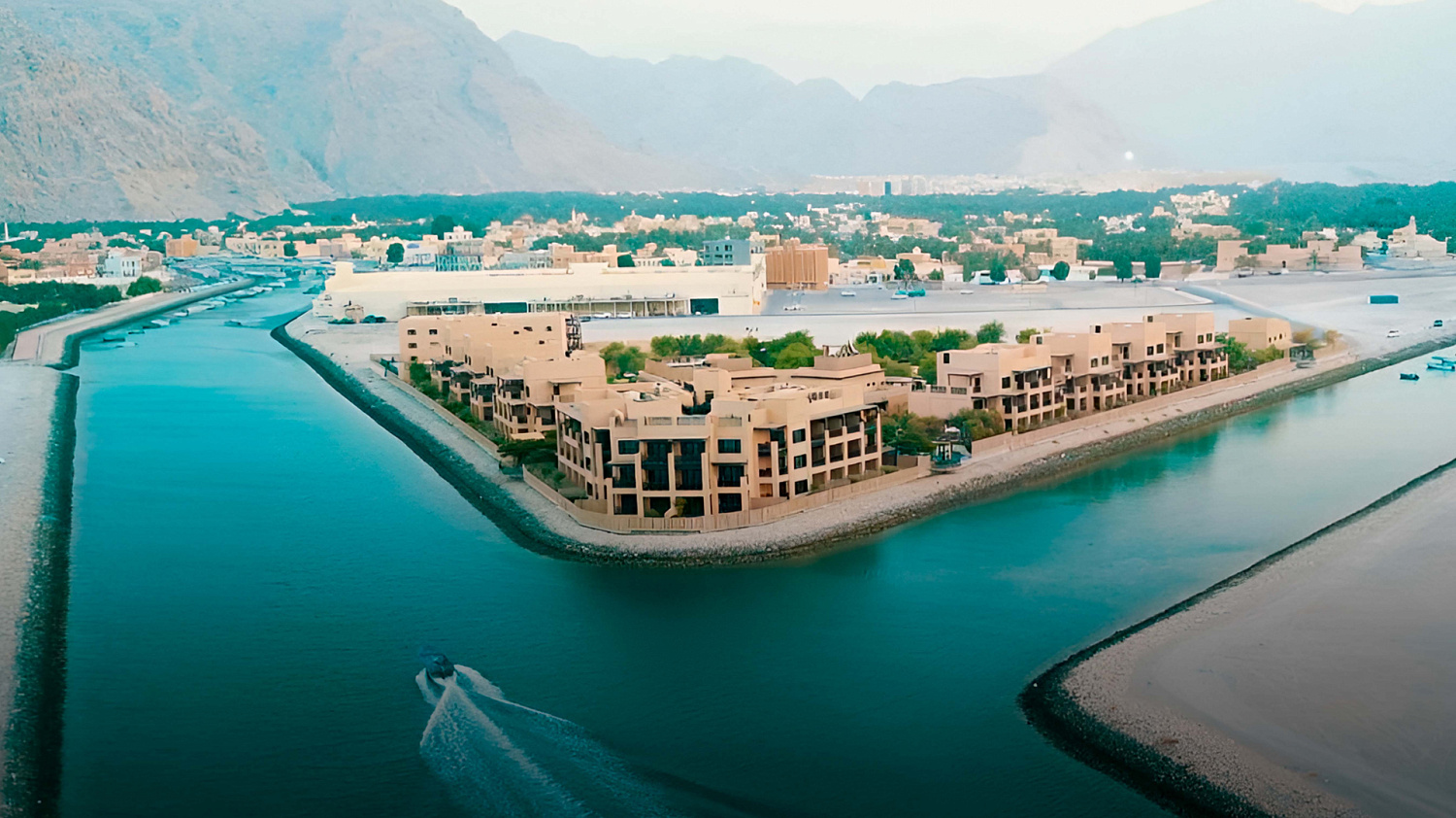 Atana Musandam Hotel