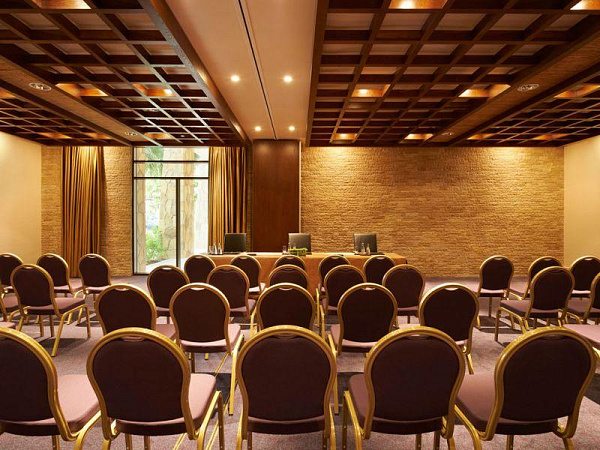 Sofitel Dubai The Palm Resort & Spa