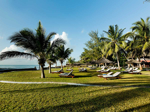 Neptune Palm Beach Boutique Resort & Spa