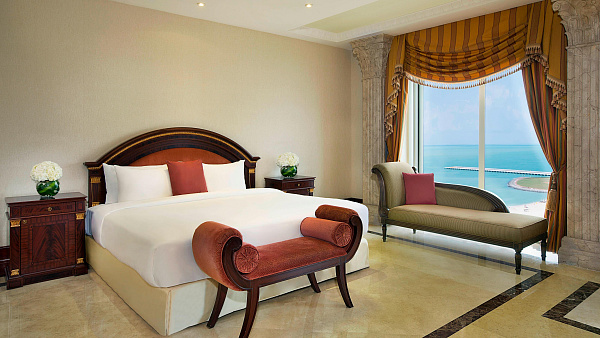 Habtoor Grand Beach Resort & Spa, Autograph Collection