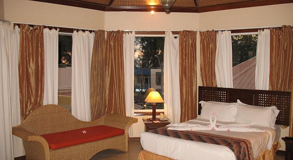 Aanari Hotel and Spa