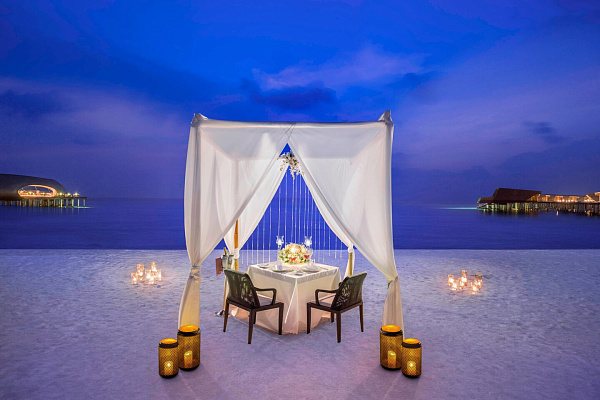 The St.Regis Maldives Vommuli Resort
