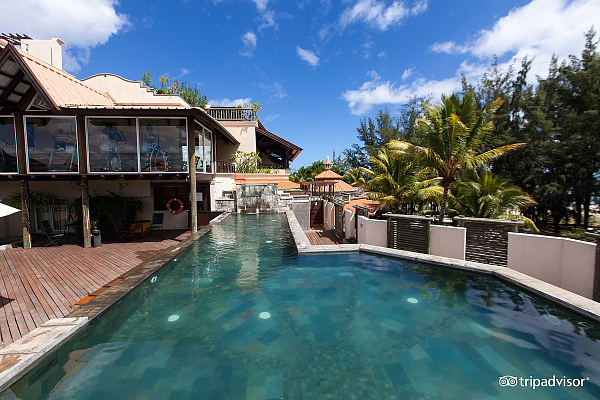 Aanari Hotel and Spa