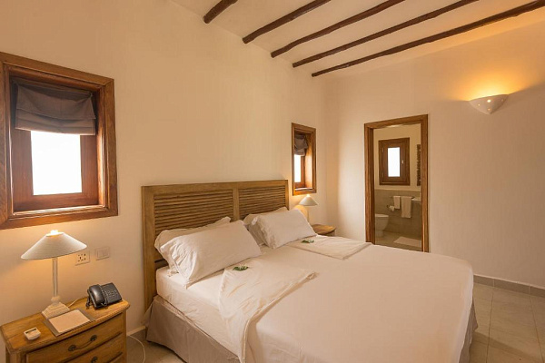 Kono Kono Beach Resort 