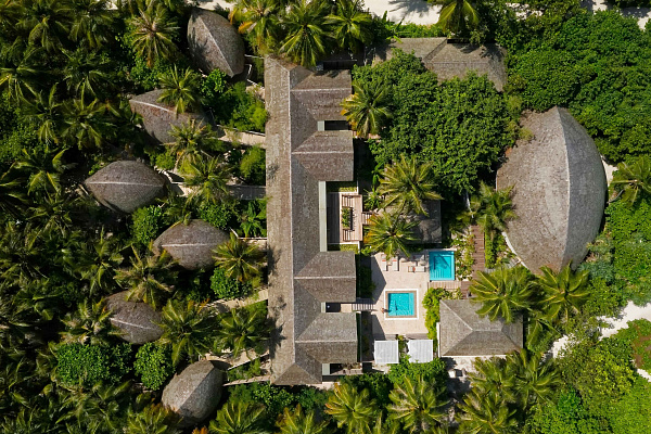 Emerald Faarufushi Resort & Spa Emerald Faarufushi Resort & Spa