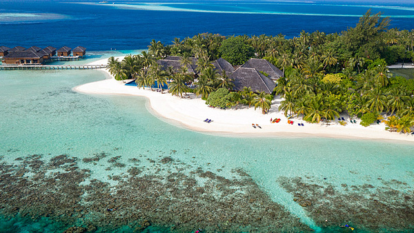 Vilamendhoo Island Resort & Spa