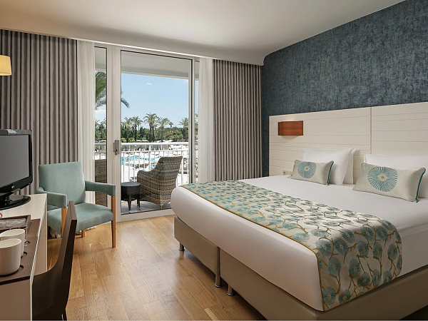 Titanic Deluxe Lara Titanic Deluxe Lara