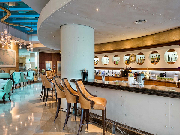 Titanic Deluxe Lara Titanic Deluxe Lara