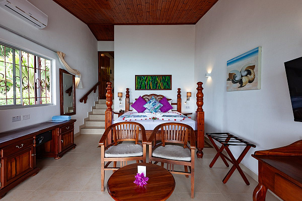 Chalet Cote Mer (Praslin) Chalet Cote Mer (Praslin)