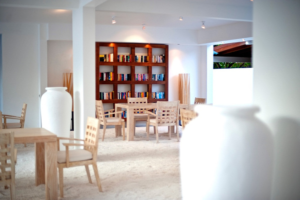 Diamonds Thudufushi Maldives