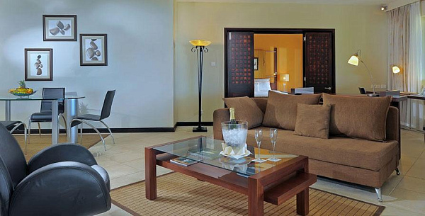 Victoria Beachcomber Resort & Spa