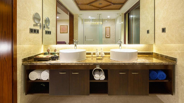Yalong Bay Villas & Spa
