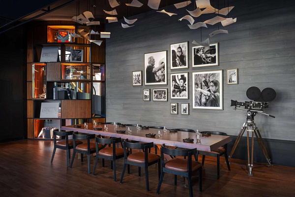 The Wb Abu Dhabi, Curio Collection By Hilton