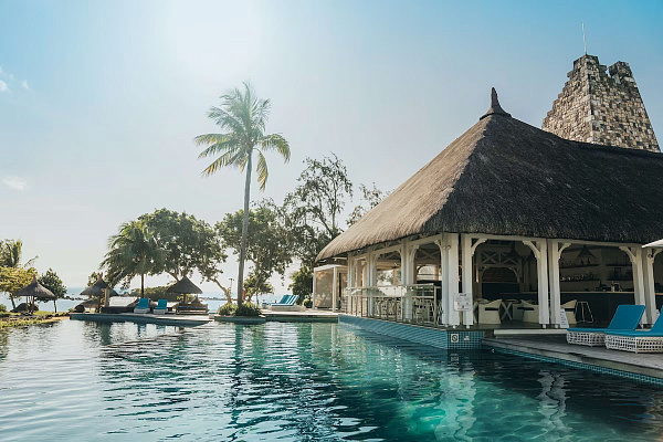 Radisson Blu Azuri Resort & Spa (ex. Centara Grand Azuri)