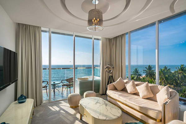 Regal Reseau Hotel & Spa