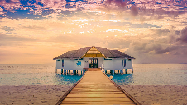 Angaga Island Resort & Spa