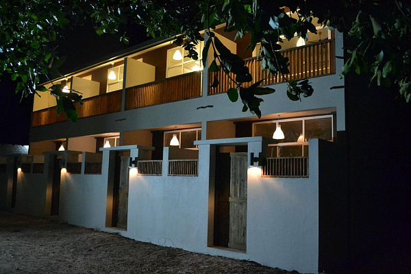 TME Retreats Dhigurah Guest House