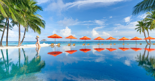 OBLU SELECT at Sangeli