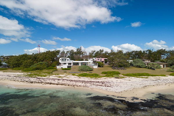 Villa de l’Ocean by Muse Villas