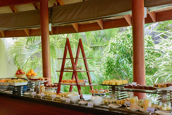 Summer Island Maldives