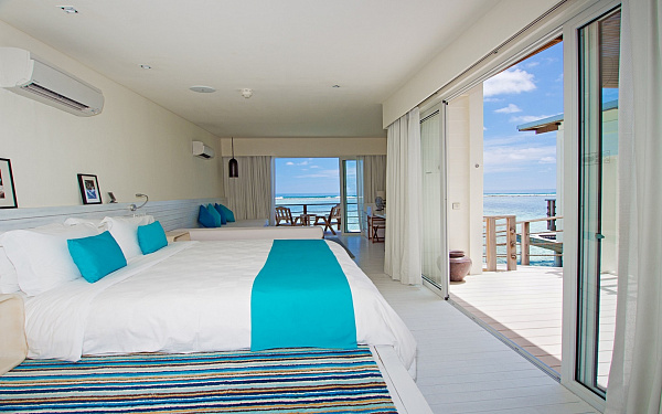 Holiday Inn Resort Kandooma Maldives