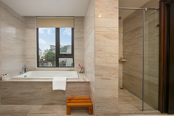 The Oriental Jade Hotel