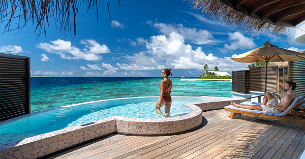 OBLU SELECT at Sangeli