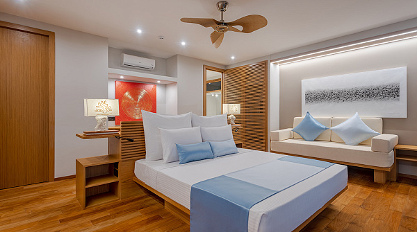 Cinnamon Velifushi Maldives