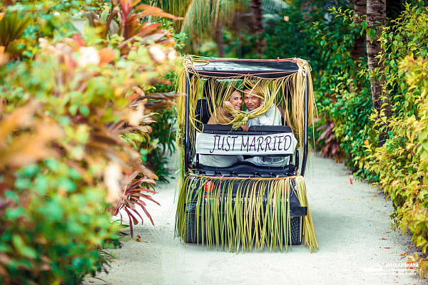 Lily Beach Resort & Spa at Huvahendhoo