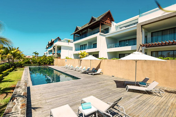 Mythic Suites & Villas