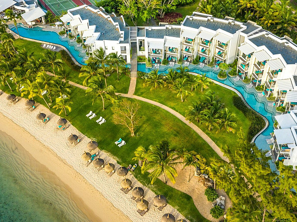 Victoria Beachcomber Resort & Spa