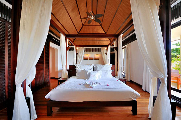 Le Cardinal Exclusive Le Cardinal Exclusive