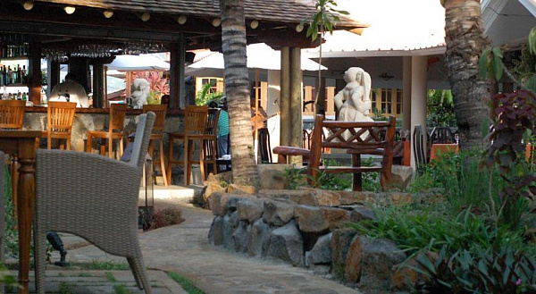 Aanari Hotel and Spa