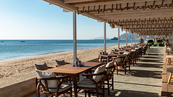 Le Meridien Al Aqah Beach Resort