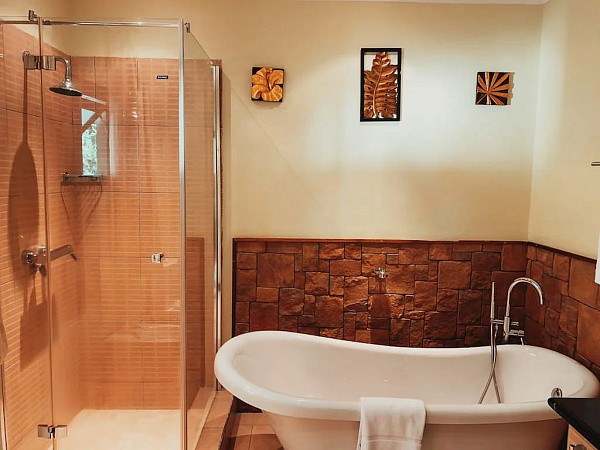 The Oasis Hotel Restaurant & Spa