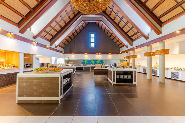 Crystals Beach Resort Belle Mare By Radisson